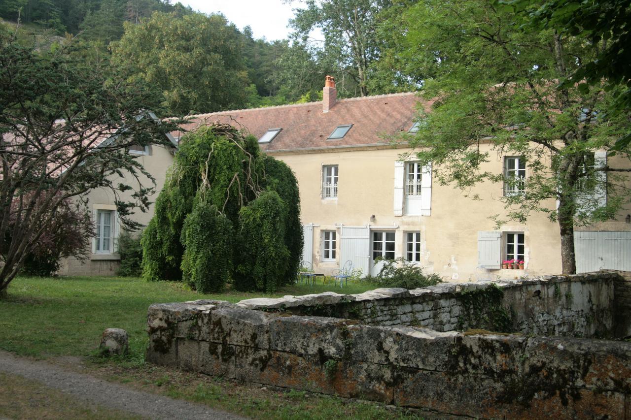 Domaine Des Douves Bed & Breakfast Ancy-le-Franc Dış mekan fotoğraf