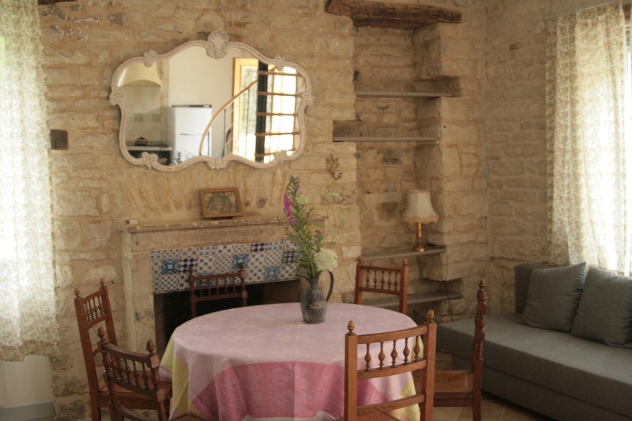 Domaine Des Douves Bed & Breakfast Ancy-le-Franc Dış mekan fotoğraf